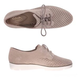 NEW CLARKS EVIE BOW WOMENS NAVY BLUE SUEDE SHOES NEW CLARKS EVIE BOW WOMENS NAVY BLUE SUEDE SHOES